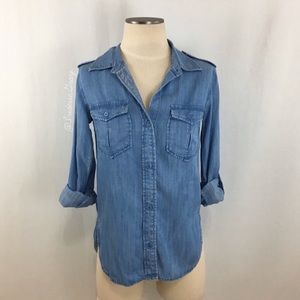 Aritzia Talula Light Button Down